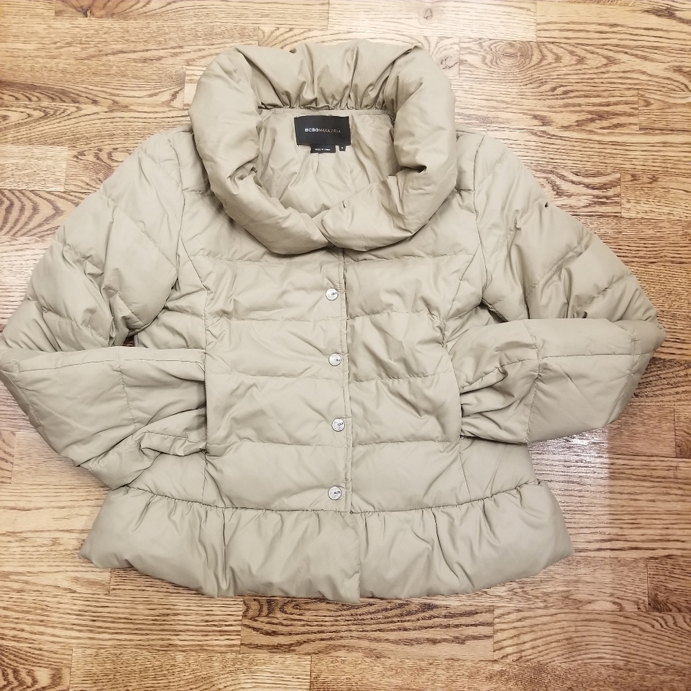 (S) BCBGMAXARIA Ruffle Puffer Jacket Down Filled 100% Nylon Shell Outdoor